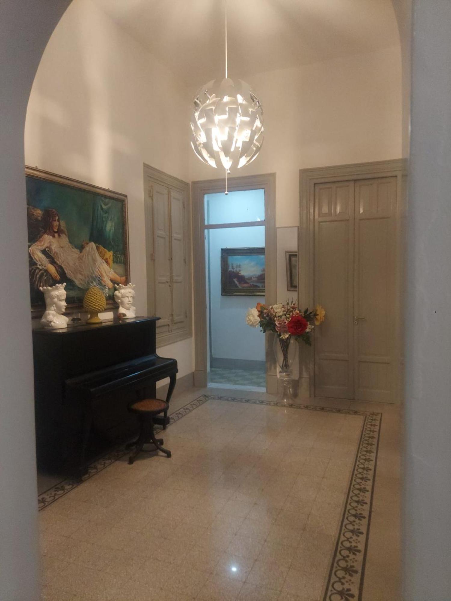 Guest House Lamphotel Militello Palermo Exterior foto