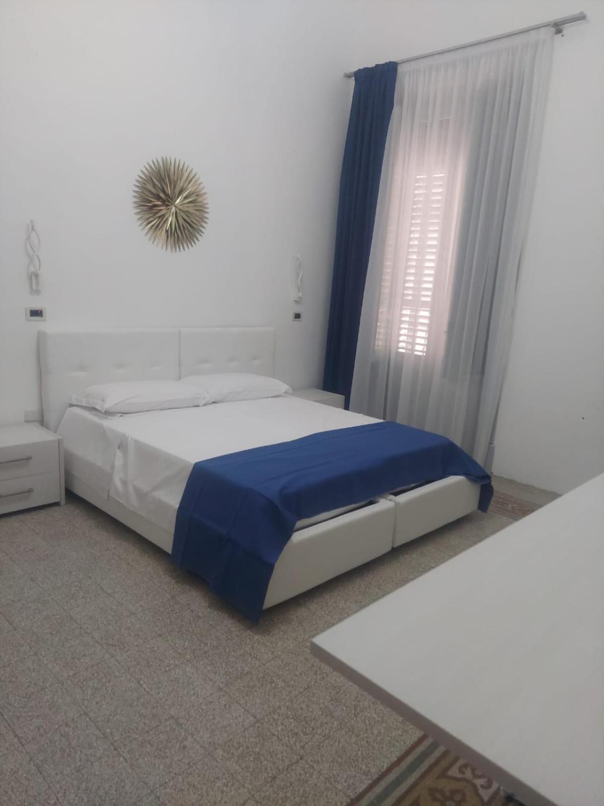 Guest House Lamphotel Militello Palermo Exterior foto